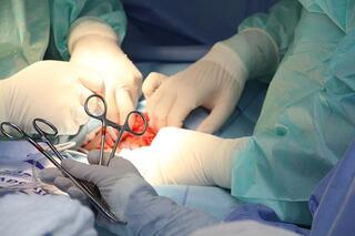 Operative Hodenentfernung bei Prostatakrebs